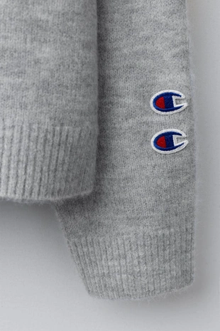 Трикотажный кардиган с нашивками CHAMPION ® X ZARA