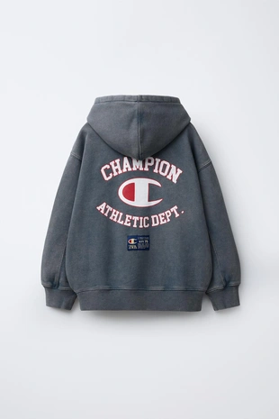 Купить Zara Худи с капюшоном с эффектом потертости CHAMPION ® X ZARA