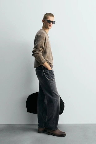 Джемпер с V-образным вырезом LIMITED EDITION- Заказать в России