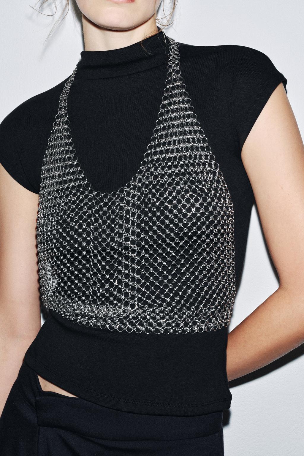 ТОП С МЕТАЛЛИЧЕСКИМИ КОЛЬЦАМИ