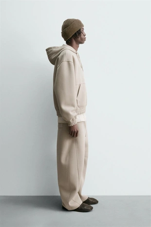 Толстовка из неопрена с капюшоном и молнией- Заказать в России