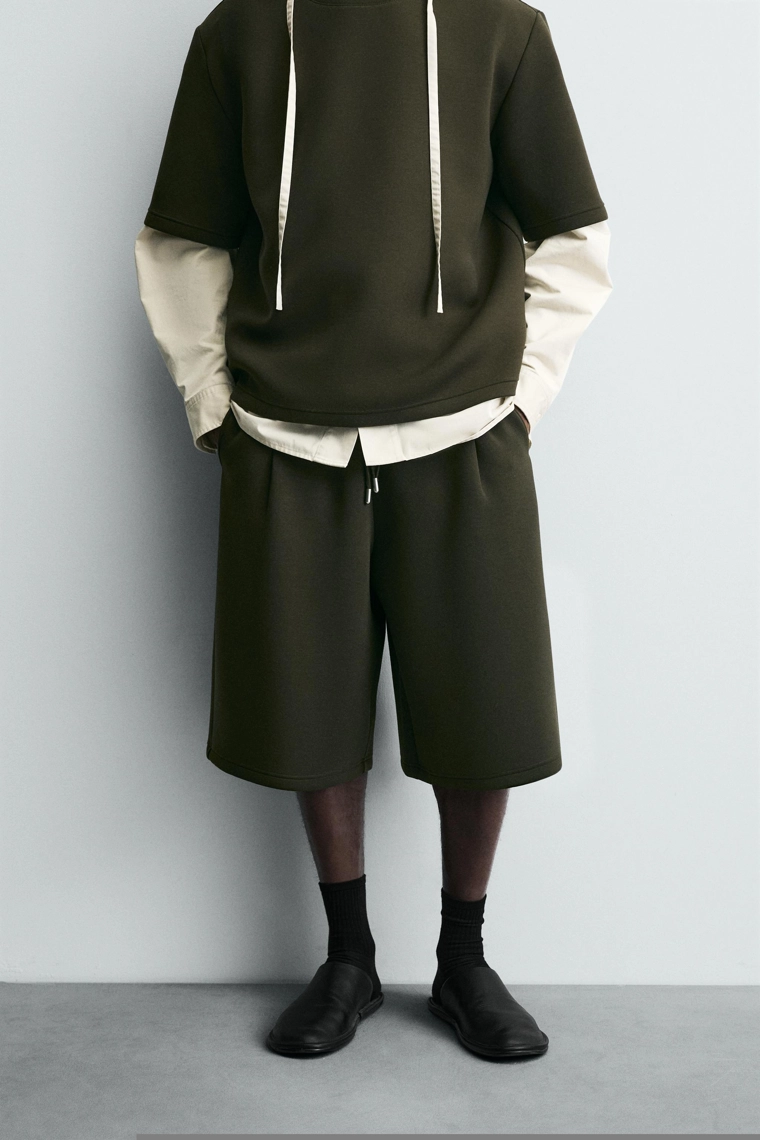 Бермуды в стиле неопрен с линиями