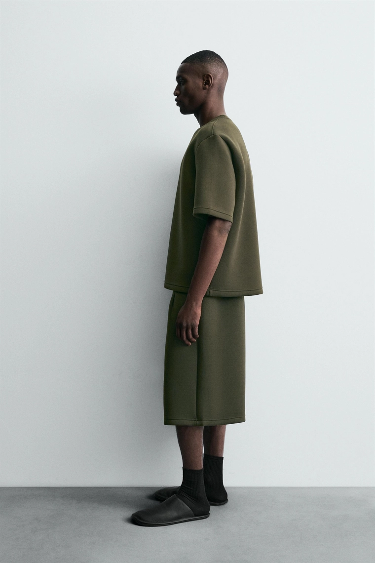 Бермуды в стиле неопрен с линиями