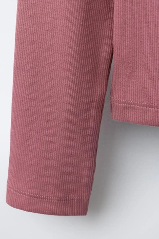 Лонгслив в рубчик с воланами