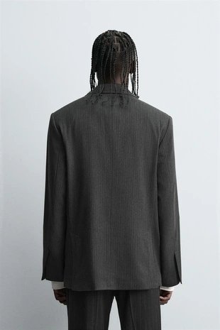 Двубортный блейзер в полоску- Заказать в России