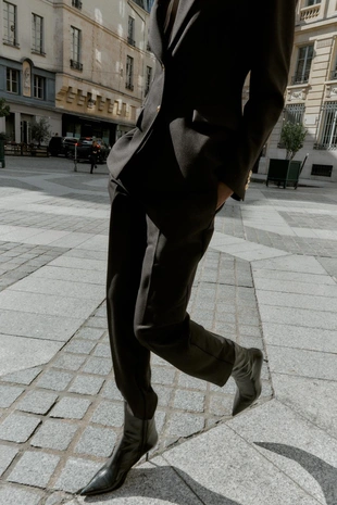 Брюки прямого кроя со стрелками- Заказать в России