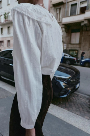 Oyster-white | 8372/269/251 - Zara Рубашка в романтическом стиле с воланами