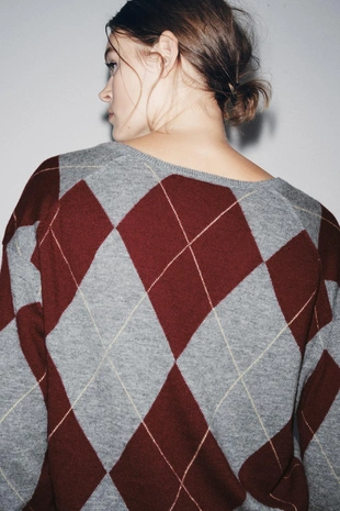 Свитер из 100% шерсти с узором «ромбы»- Заказать в России