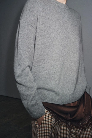 Джемпер из кашемира и шерсти с длинными рукавами- Заказать в России