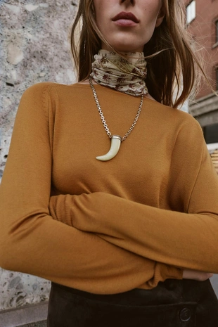 Свитер из тонкого трикотажа- Заказать в России