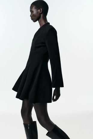 Мини-платье с подплечниками- Заказать в России