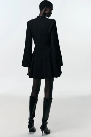 Мини-платье с подплечниками- Заказать в России