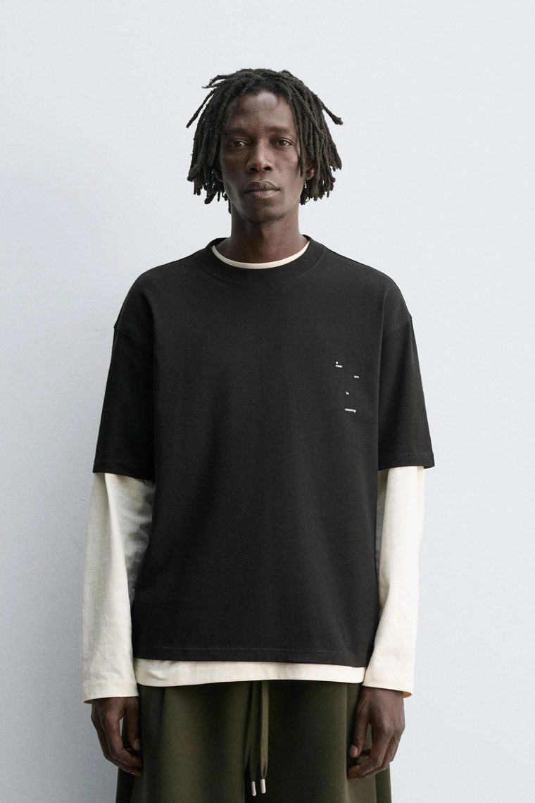 Футболка с принтом кольца