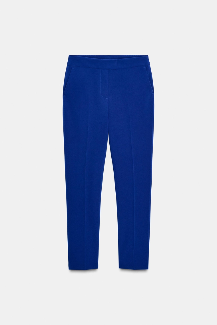 Брюки с высокой посадкой и зауженные к низу