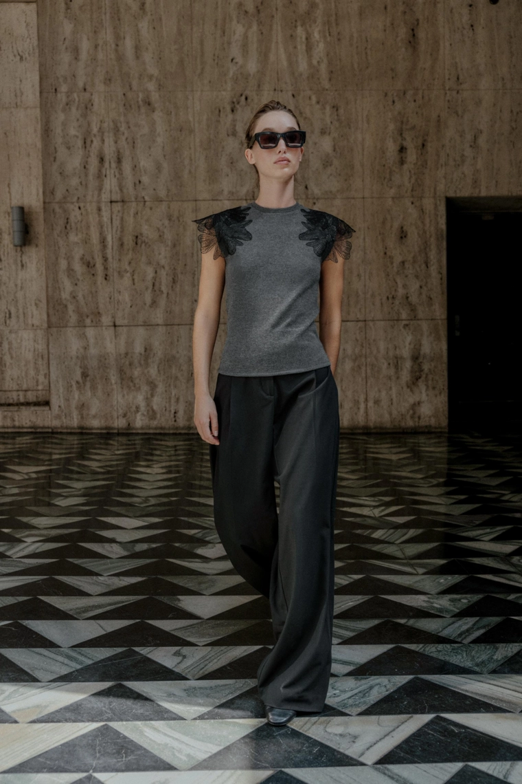 Топ с цветочным узором из рубчика