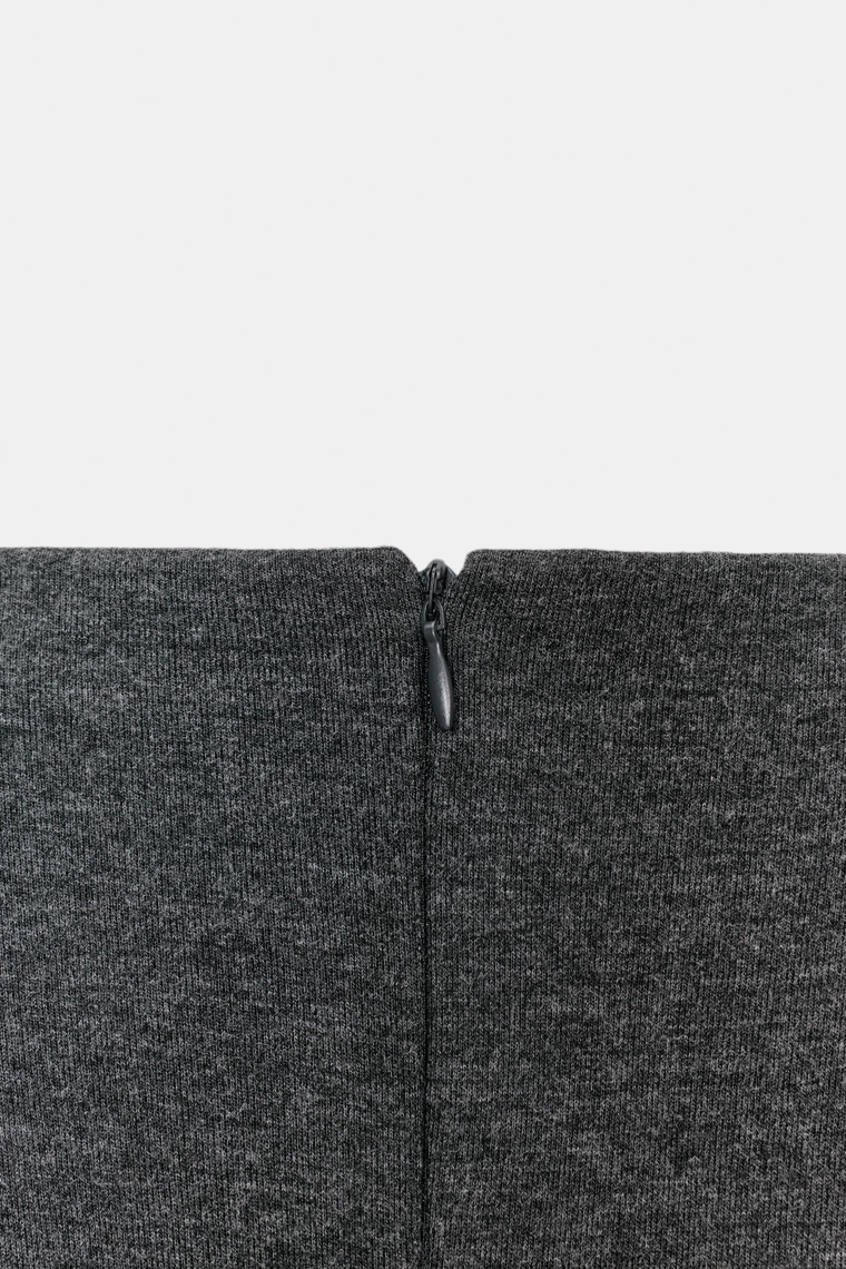 Асимметричное длинное платье