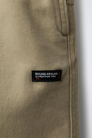 Брюки STRAIGHT с нашивкой