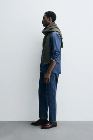 Джинсовая рубашка с эффектом потертости- Заказать в России