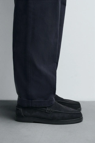 Кожаные лоферы в повседневном стиле- Заказать в России