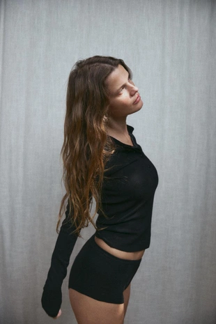 Футболка с пуговицами из хлопка- Заказать в России