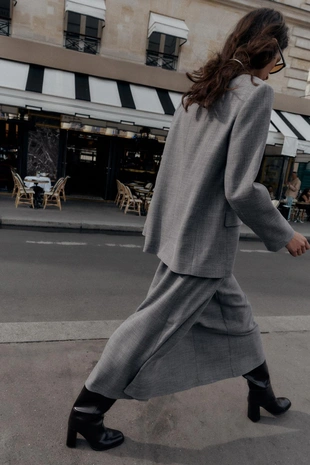 Блейзер в елочку с подплечниками- Заказать в России