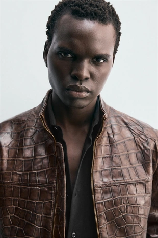 Куртка из гравированной кожи- Заказать в России