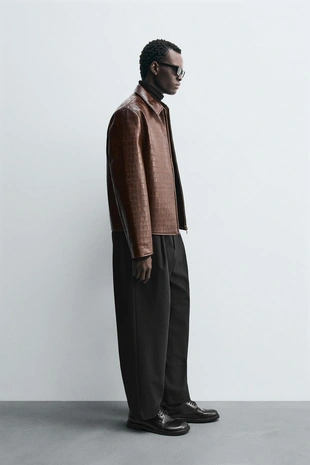 Куртка из искусственной кожи с тиснением- Заказать в России