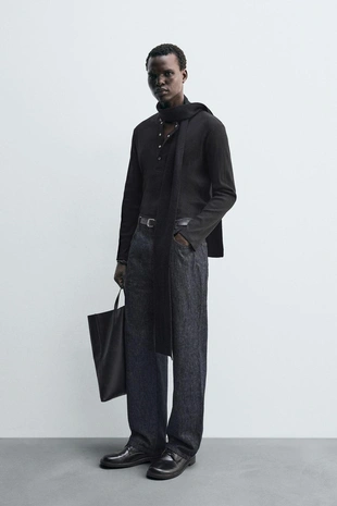 Футболка с воротником на пуговицах из рельефной ткани- Заказать в России