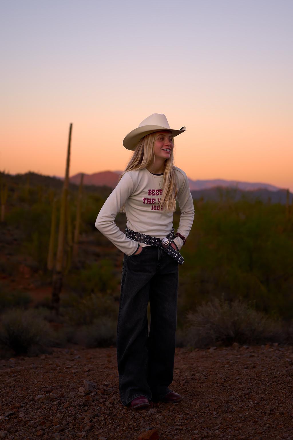 ФУТБОЛКА С НАДПИСЬЮ COWGIRL