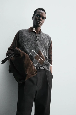 Жаккардовый жилет в ромбы- Заказать в России