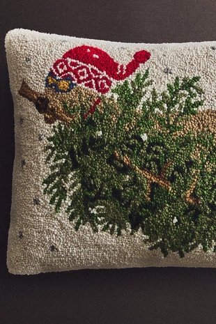 Подушка с изображением ёлки и собаки из шерстяной смеси- Заказать в России