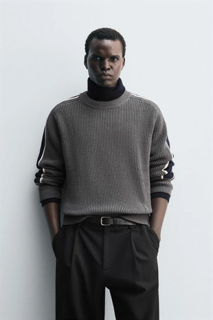 Джерси в стиле COLOR BLOCK с полосами- Заказать в России