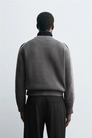 Джерси в стиле COLOR BLOCK с полосами- Заказать в России