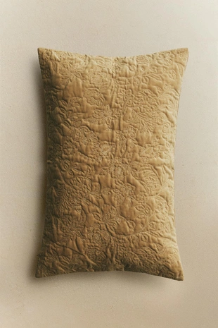 Обивка подушки из бархата- Заказать в России