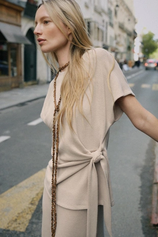 Мягкий топ с узлом- Заказать в России