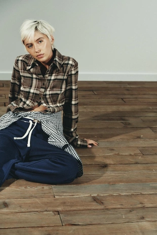 Приталенная рубашка в клетку- Заказать в России