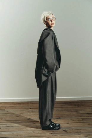 Брюки с защипами- Заказать в России