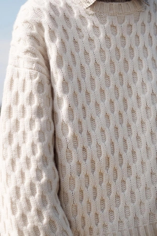 Джемпер в геометрическом дизайне LIMITED EDITION- Заказать в России