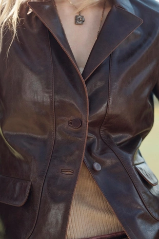 Лимитированное издание кожаного укороченного жакета- Заказать в России