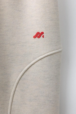 Брюки-джоггеры с рельефным логотипом- Заказать в России