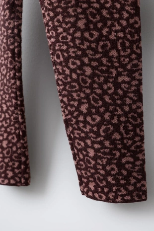 Легинсы из трикотажа с анималистическим принтом- Заказать в России