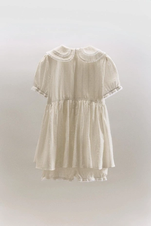 Комбинезон-платье с воротником питер пэн и узором из сетки- Заказать в России