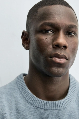 Свитер классического кроя из смесовой шерсти- Заказать в России