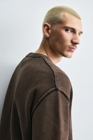 Свитер с принтом и эффектом потертости- Заказать в России