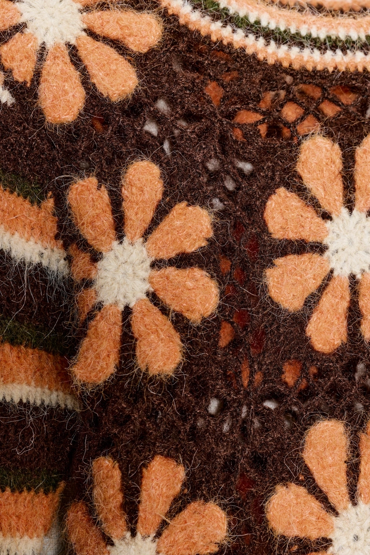 Трикотажный цветочный свитер