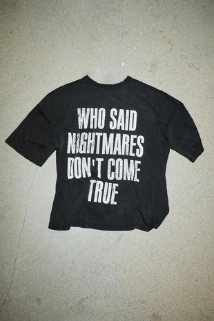 Футболка с эффектом потертости WEDNESDAY©- Заказать в России