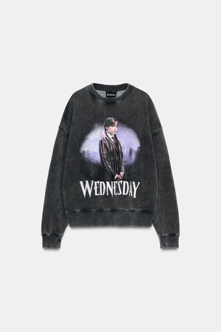 Футболка с эффектом потертости WEDNESDAY©- Заказать в России