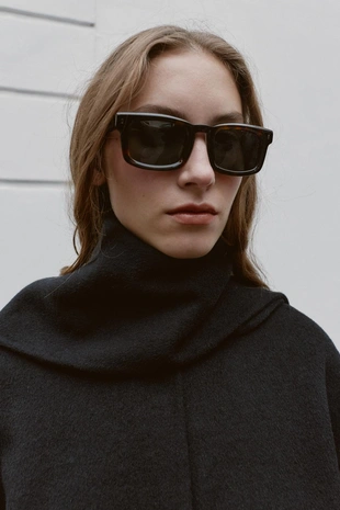 Короткое пальто из смесовой шерсти с шарфом- Заказать в России