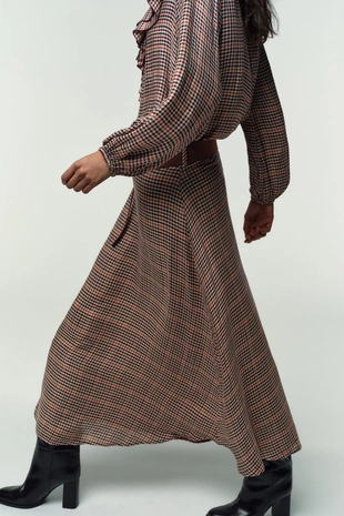 Блуза в клетку с воланами- Заказать в России