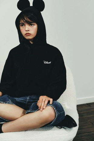 Толстовка с текстом ©DISNEY- Заказать в России